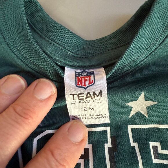 Dry Fit Eagles T-shirt 9-12 - Picture 2 of 2